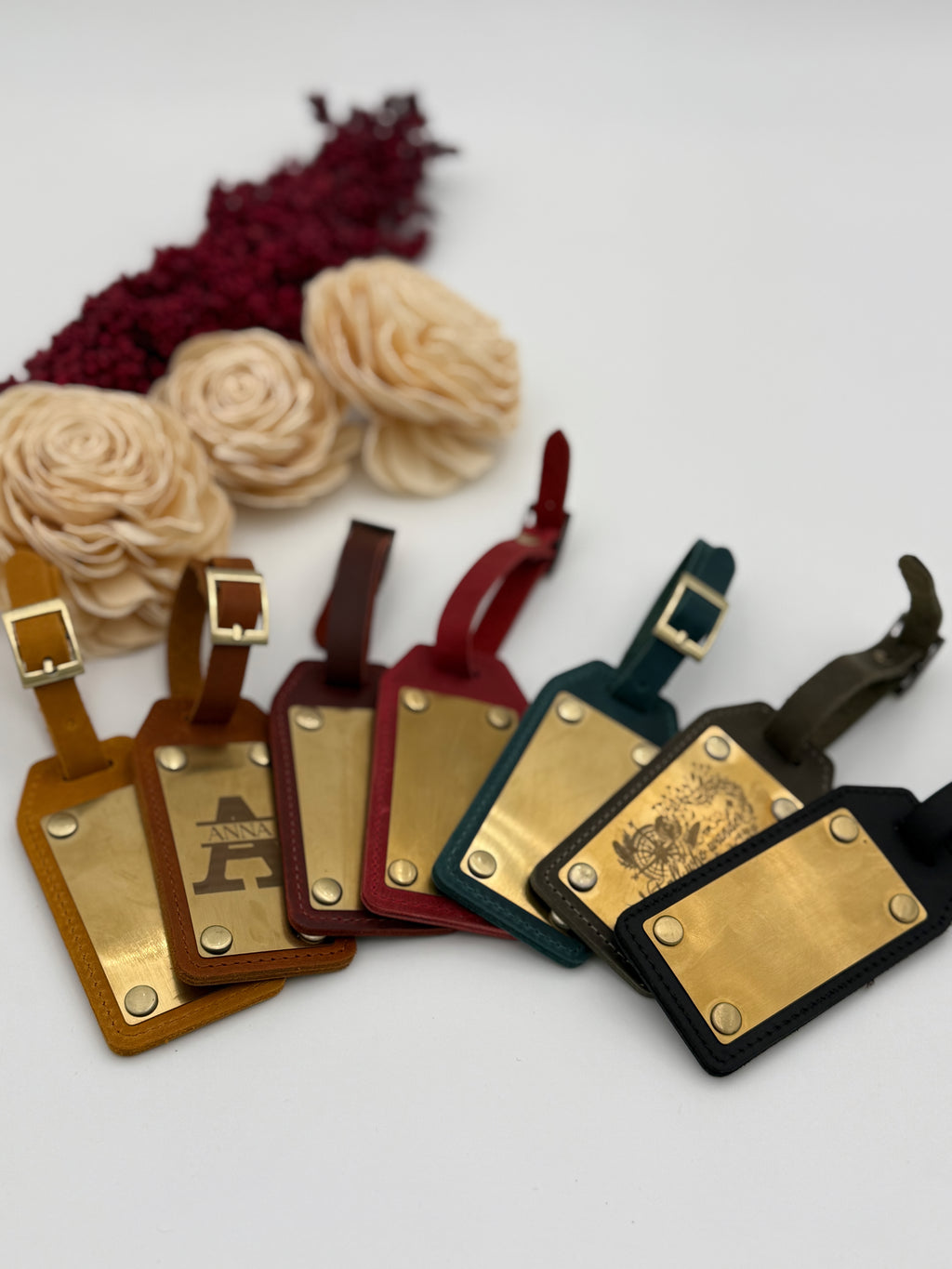 Luggage Tag, Travel Bag Identifier and Suitcase Accessory, Practical Gift for Travelers and Vacation Luggage